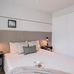 Almeirim - 2 Bedroom And Balcony In Areeiro