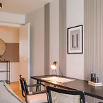 Almeirim - 2 Bedroom And Balcony In Areeiro