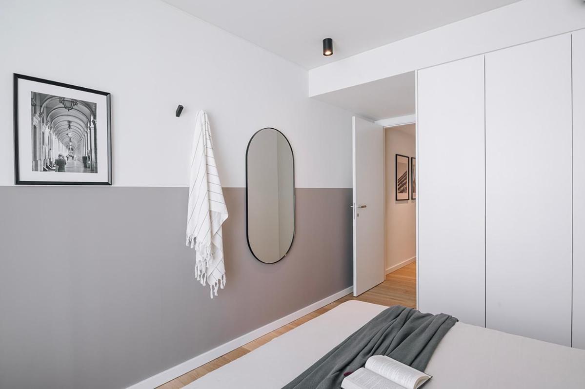 Almeirim - 2 Bedroom And Balcony In Areeiro *