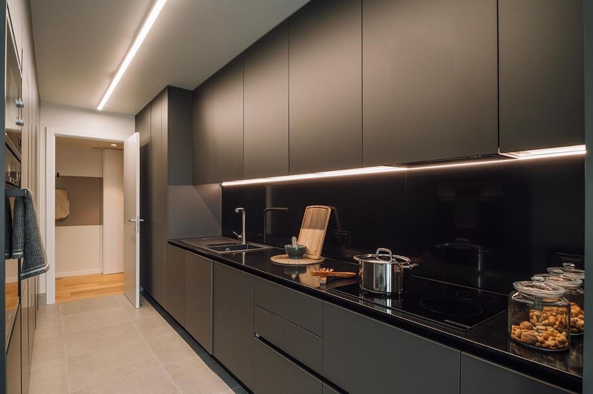 Almeirim - 2 Bedroom And Balcony In Areeiro Lissabon