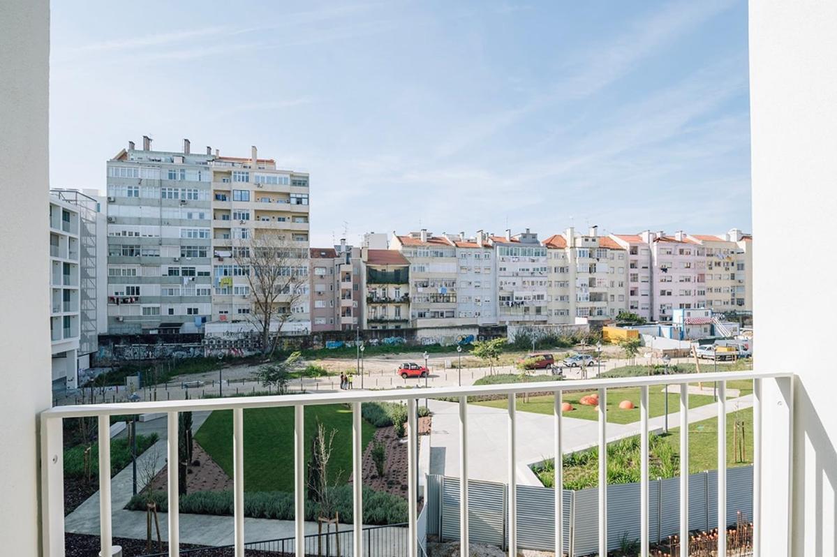Almeirim - 2 Bedroom And Balcony In Areeiro Apartment *